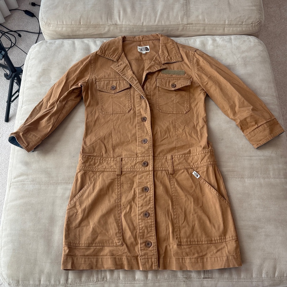 The North Face Tan Utility Jacket Dress Girls Size 12 or Euro 75 🤩